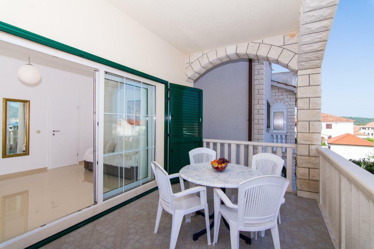 Apartmani Juric Trogir Exterior photo