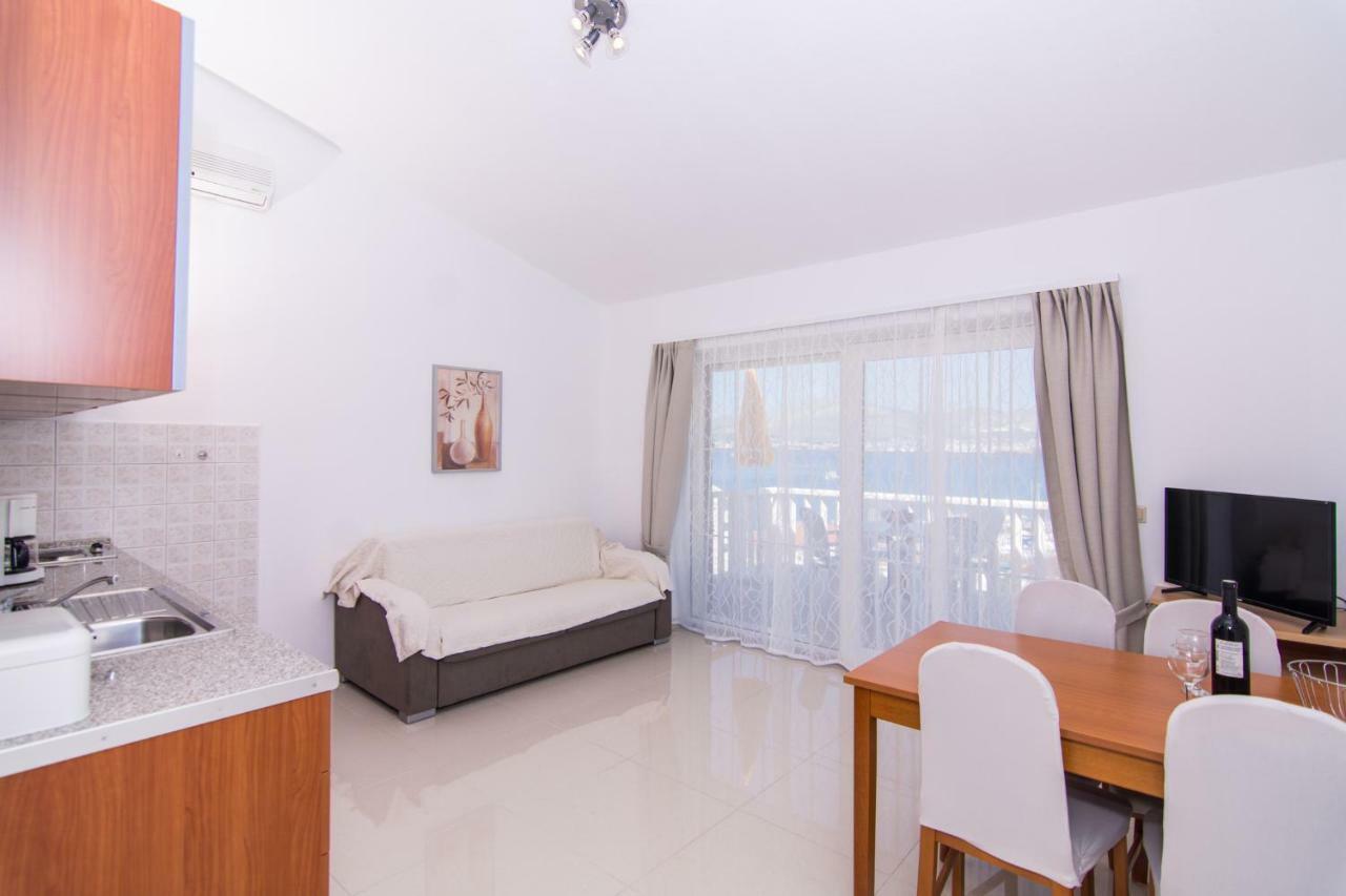 Apartmani Juric Trogir Exterior photo